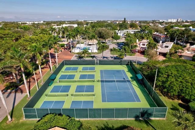 $4,000 | 100 Pelican Pointe Drive, Unit 101, Delray Beach, FL 33483