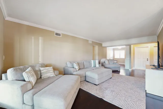 $4,000 | 100 Pelican Pointe Drive, Unit 101, Delray Beach, FL 33483