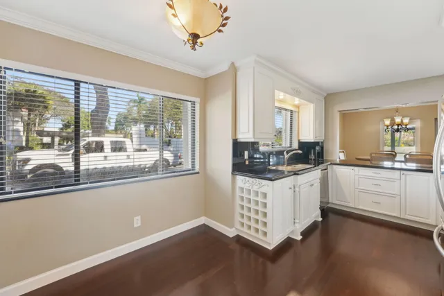 $4,000 | 100 Pelican Pointe Drive, Unit 101, Delray Beach, FL 33483