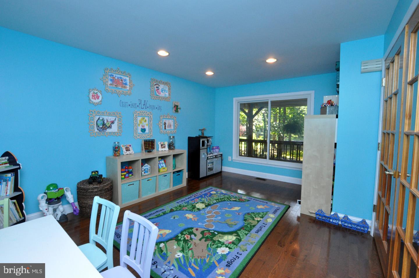 6 Pin Oak Court Tabernacle, NJ 08088 - Photo 8 of 38
