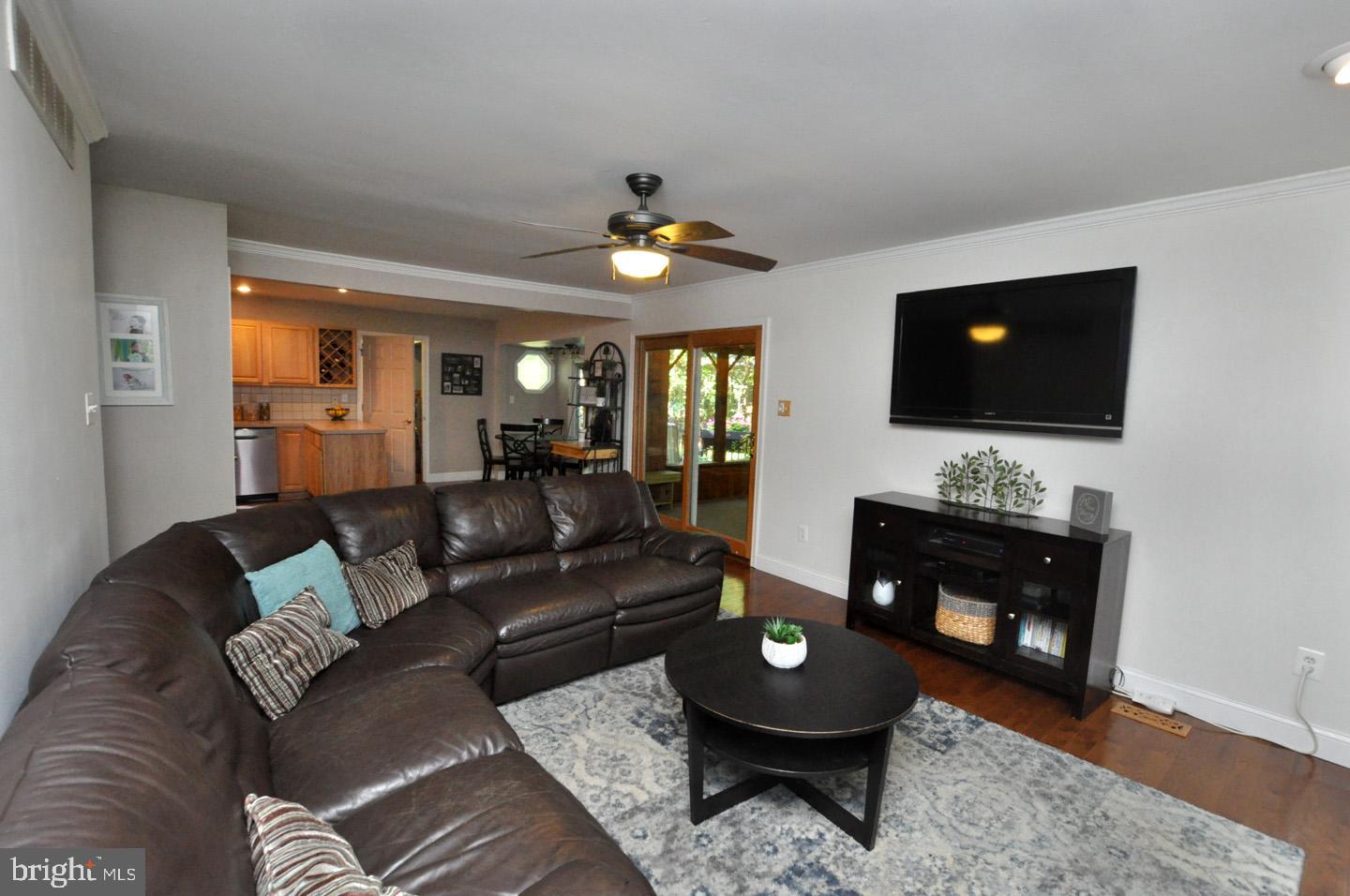 6 Pin Oak Court Tabernacle, NJ 08088 - Photo 10 of 38