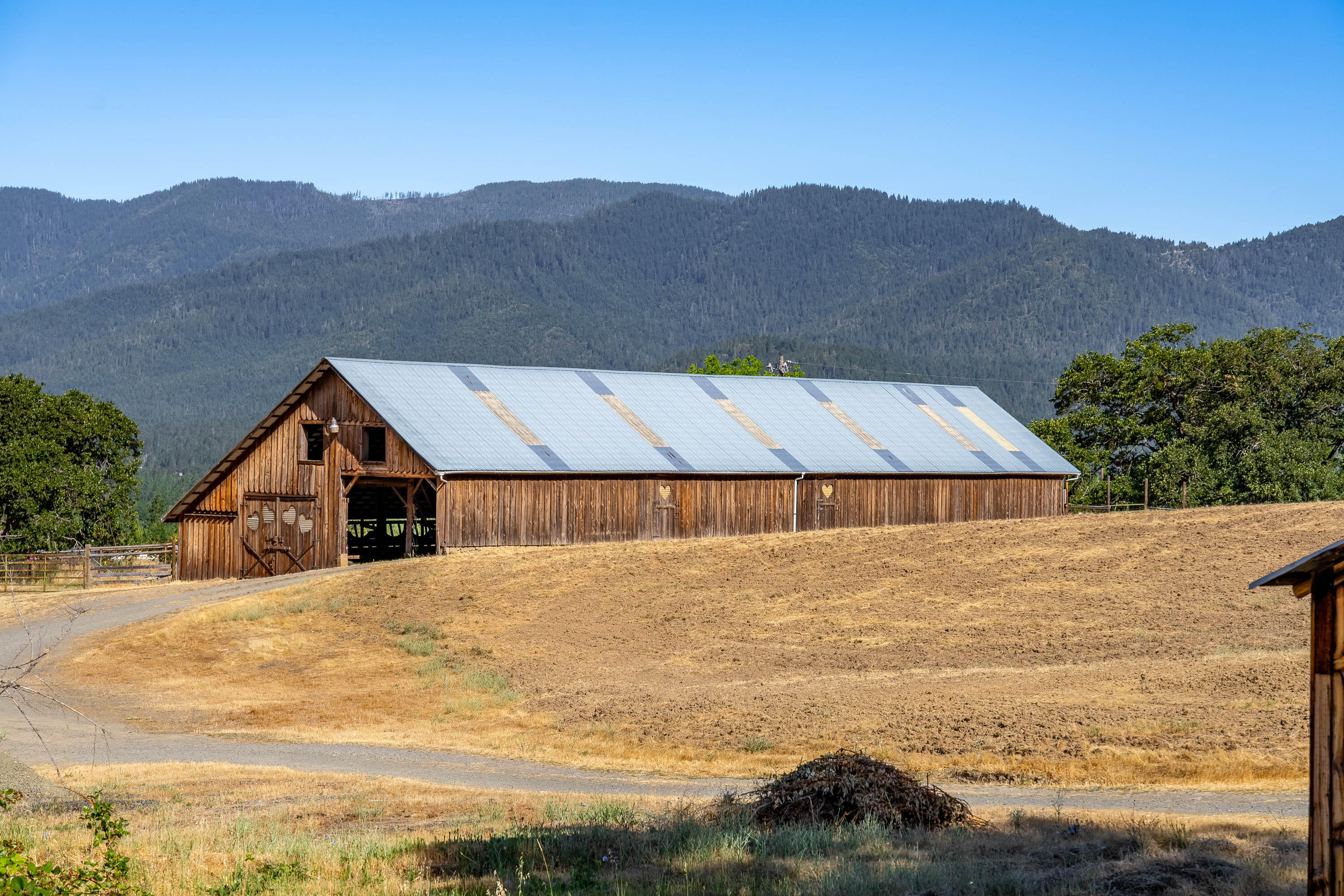 1247 Panther Gulch Road Williams, OR 97544 - Photo 46 of 57 DETAIL (10 of 14)