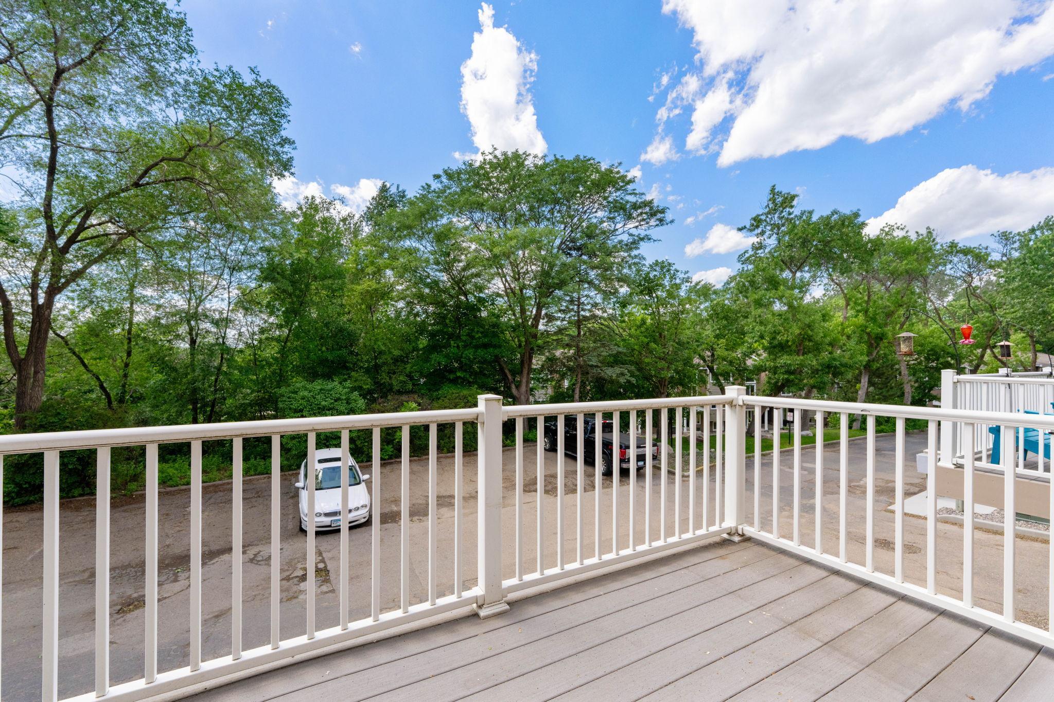 304 Pondridge Circle Wayzata, MN 55391 - Photo 28 of 30