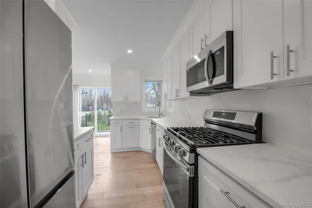 $8,500 | 1 Manhasset Avenue, Unit A, Port Washington, NY 11050