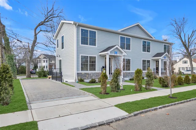 $8,500 | 1 Manhasset Avenue, Unit A, Port Washington, NY 11050