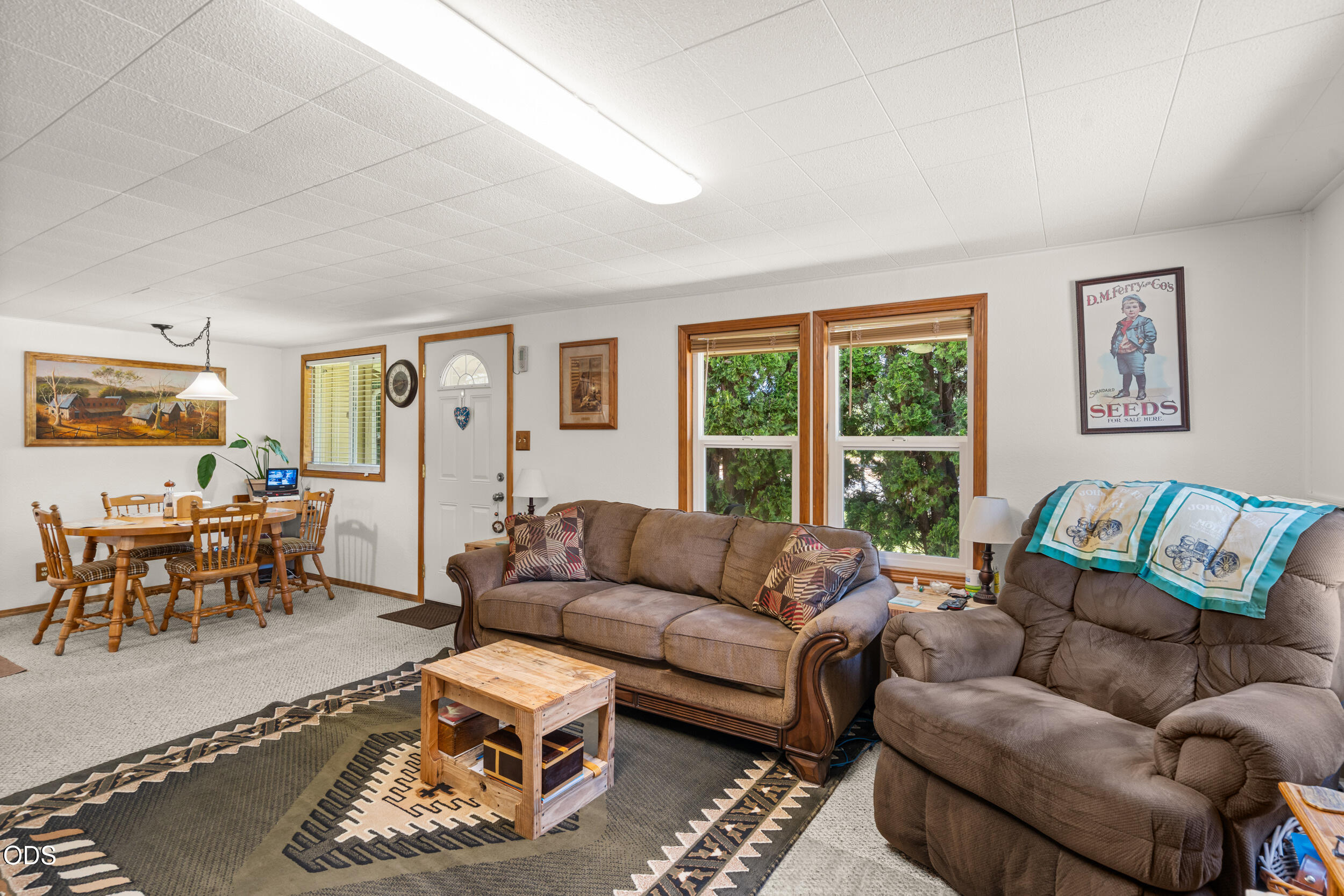 4551 Holland Loop Road Cave Junction, OR 97523 - Photo 6 of 41
