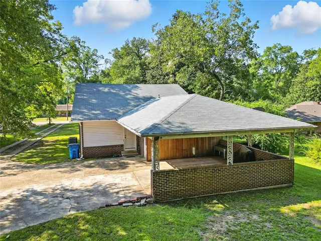 $239,000 | 814 East Palmetto Avenue, Plain Dealing, LA 71064