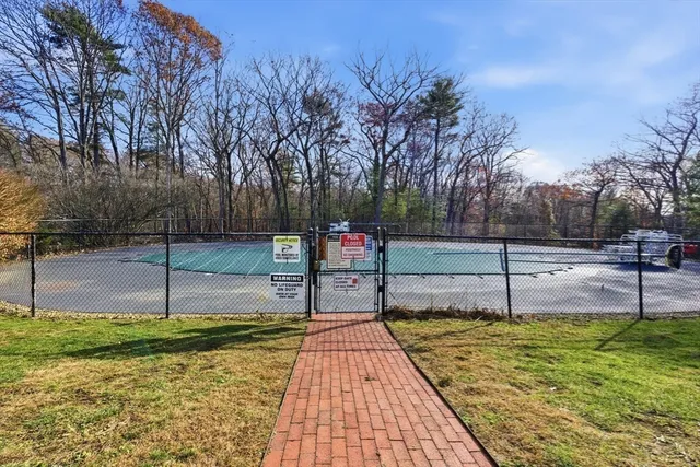 a park view with a entertaining space