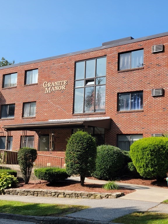 10 Rutledge Street, Unit 1E Worcester, MA 01604 - Photo 1 of 17 Gallery Image 1