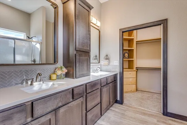 $349,900 | 429 East Karla Avenue, Haysville, KS 67060