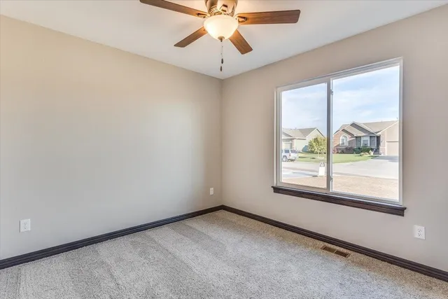 $349,900 | 429 East Karla Avenue, Haysville, KS 67060