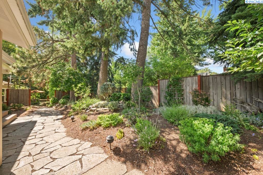 835 Southeast Spring Street Pullman, WA 99163 - Photo 30 of 33 Gallery Image 30