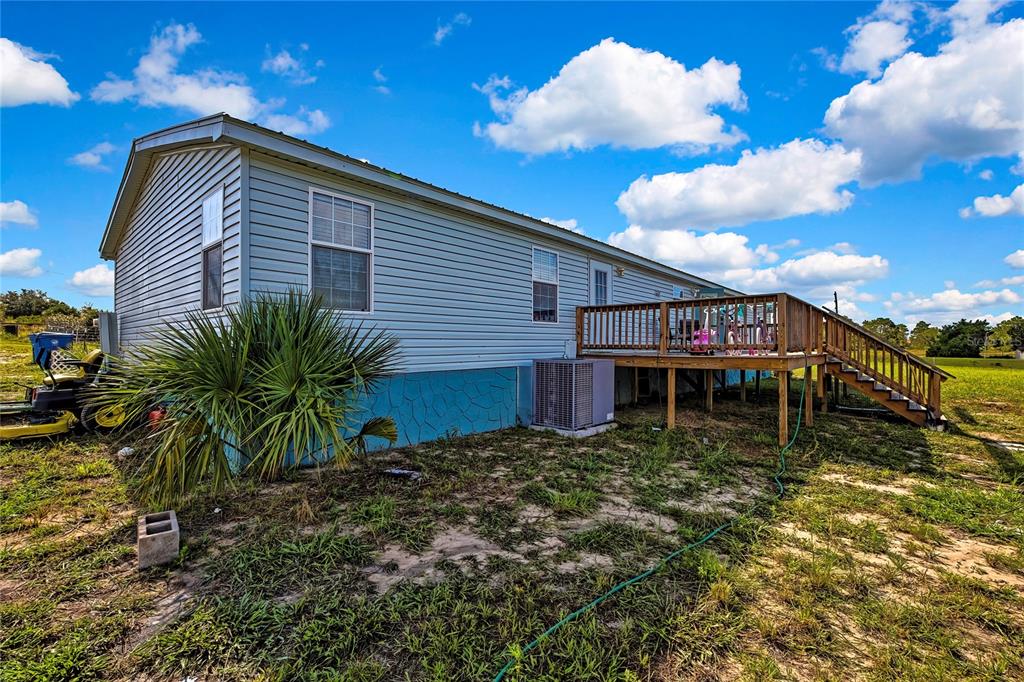11089 Fulmar Road Weeki Wachee, FL 34614 - Photo 6 of 60