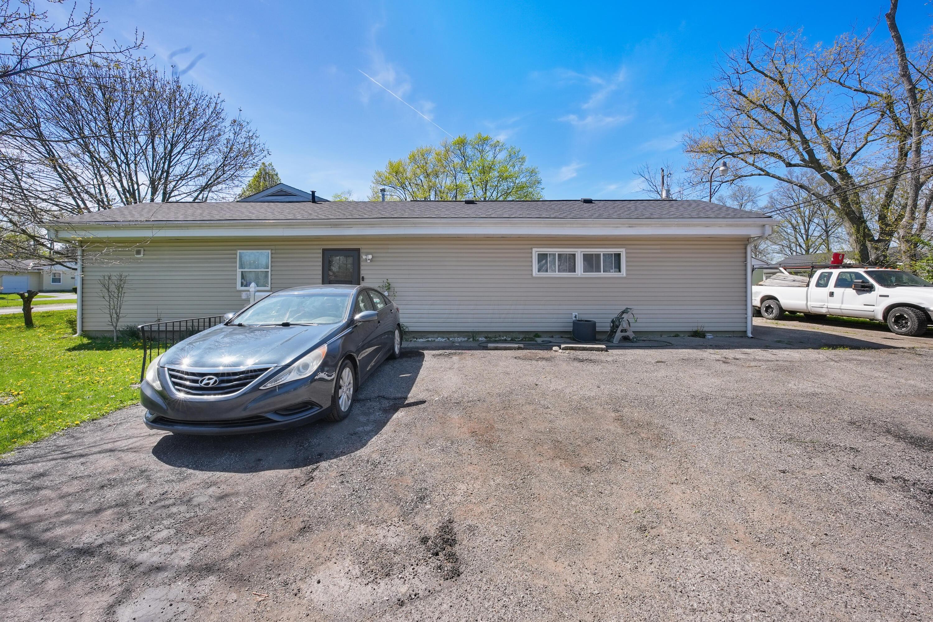 1766 Ferris Road Columbus, OH 43224 - Photo 37 of 40