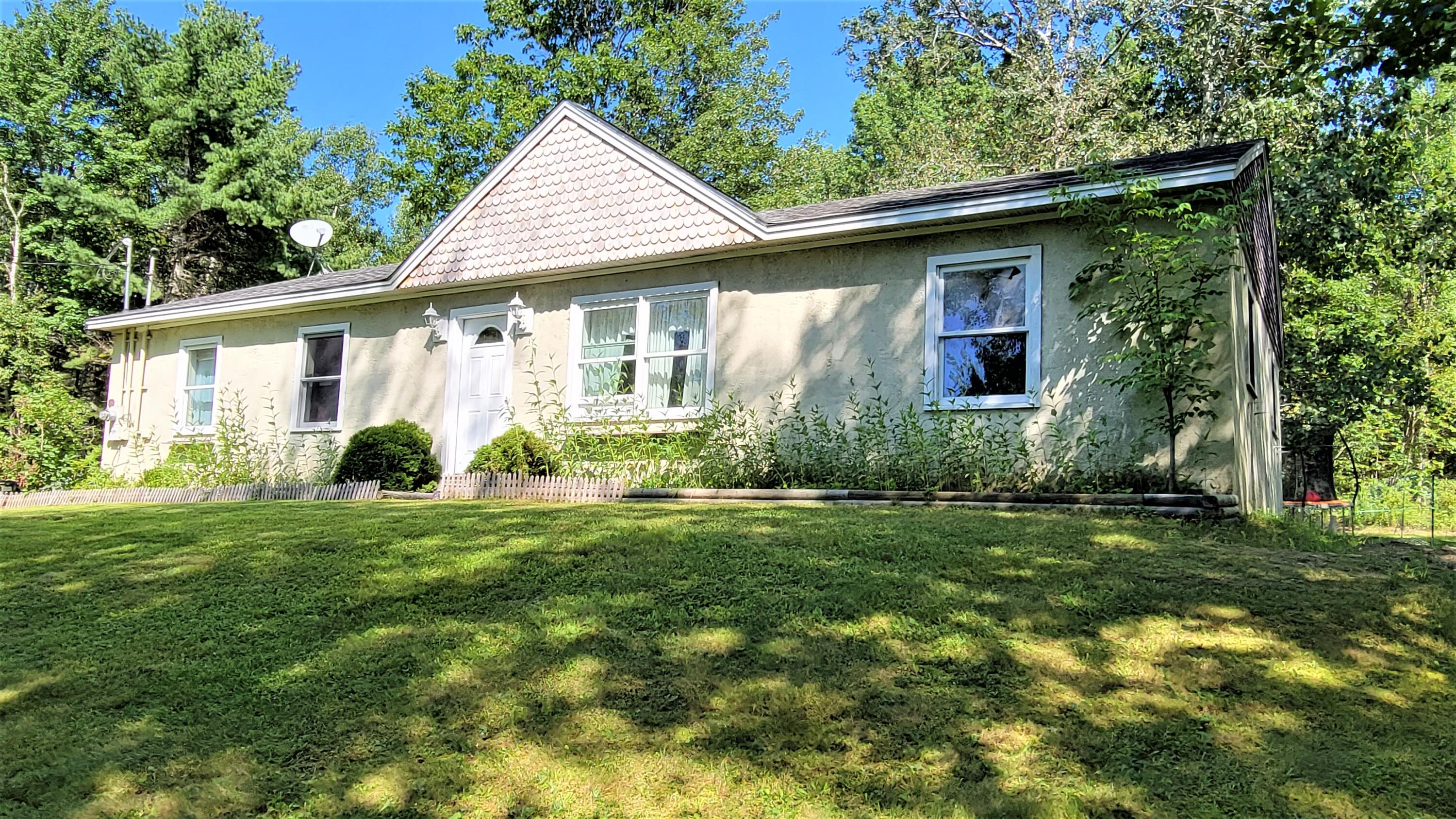 9 Meadow Brook Lane Surry, ME 04684 - Photo 2 of 42 Outside 1