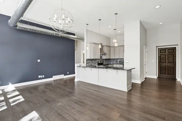 $369,900 | 2214 South State Street, Unit 209, St. Joseph, MI 49085