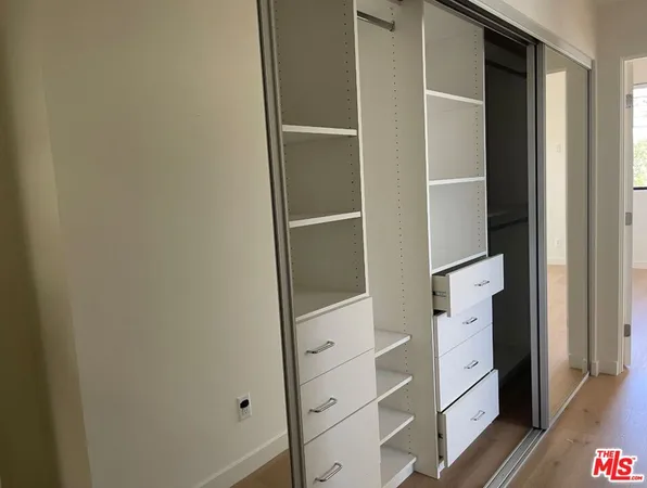 $7,795 | 1542 North Hoover Street, Unit 1542, Los Angeles, CA 90027