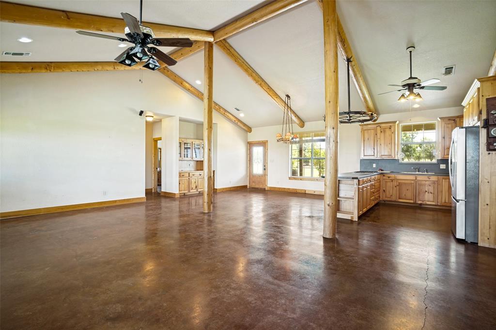243 ROCK Court Decatur, TX 76234 - Photo 5 of 25