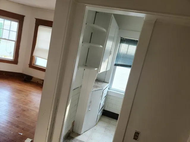 $2,300 | 27 Virginia Street, Unit 27, Springfield, MA 01108