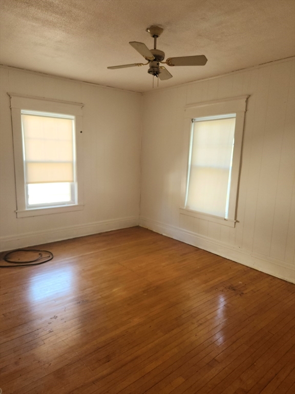 27 Virginia Street, Unit 27 Springfield, MA 01108 - Photo 9 of 14