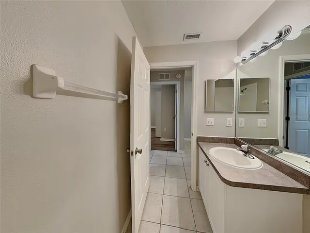 $2,119 | Undisclosed Address, Palmetto, FL 34221