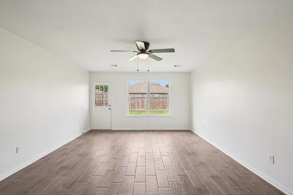 $2,000 | 11926 Panay Drive, Houston, TX 77048