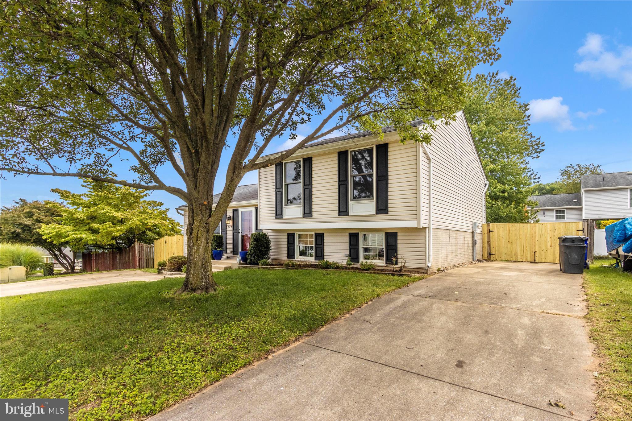 207 Contour Road Mount Airy, MD 21771 - Photo 39 of 52 a view of a building with a yard