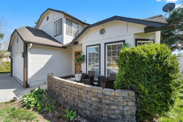 $698,500 | 398 Pebble Beach Way, Eagle, ID 83616