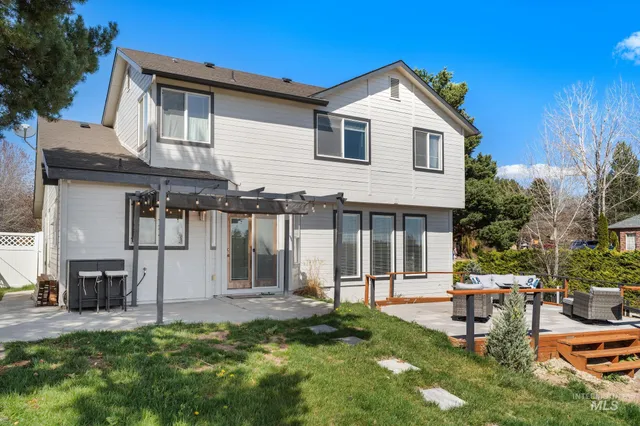 $698,500 | 398 Pebble Beach Way, Eagle, ID 83616