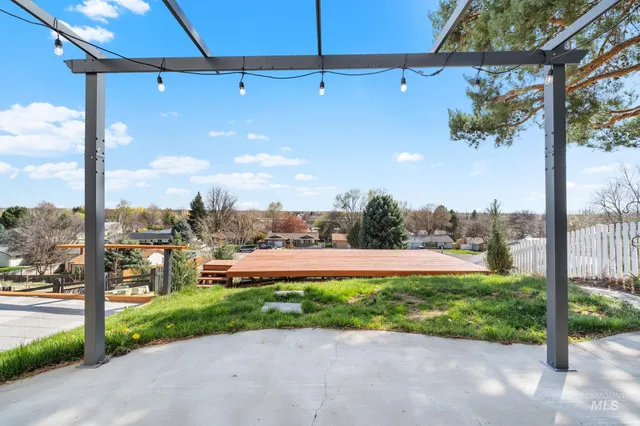 $698,500 | 398 Pebble Beach Way, Eagle, ID 83616