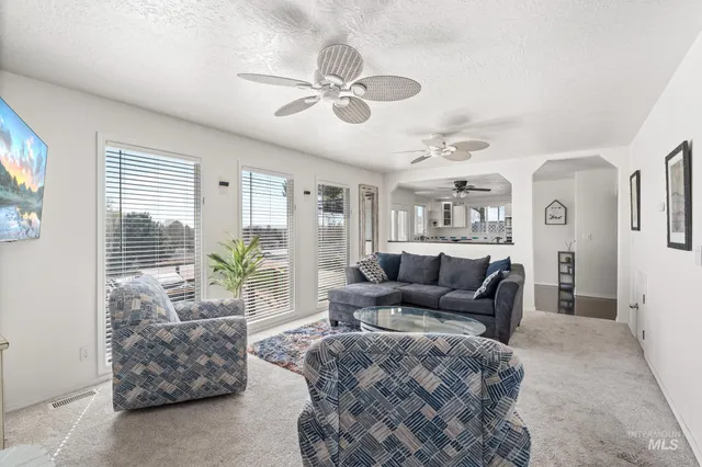 $698,500 | 398 Pebble Beach Way, Eagle, ID 83616