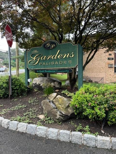 8 Charles Lane, Unit 1E Pomona, NY 10970 - Photo 1 of 1 Entrance
