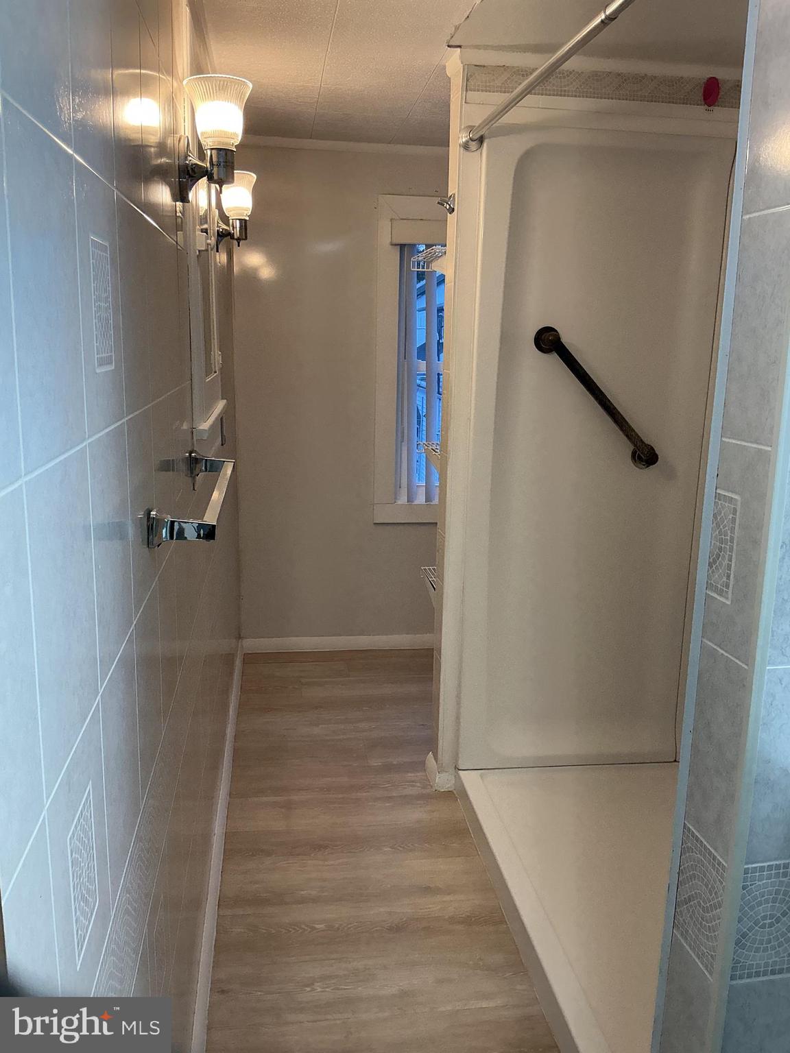 255 North Spring Street Middletown, PA 17057 - Photo 18 of 25 Upstairs Bathroom