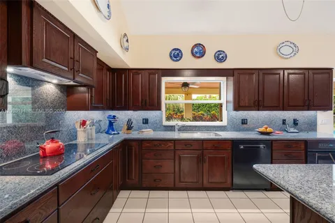 $1,750,000 | 7350 Southwest 129th Street, Pinecrest, FL 33156
