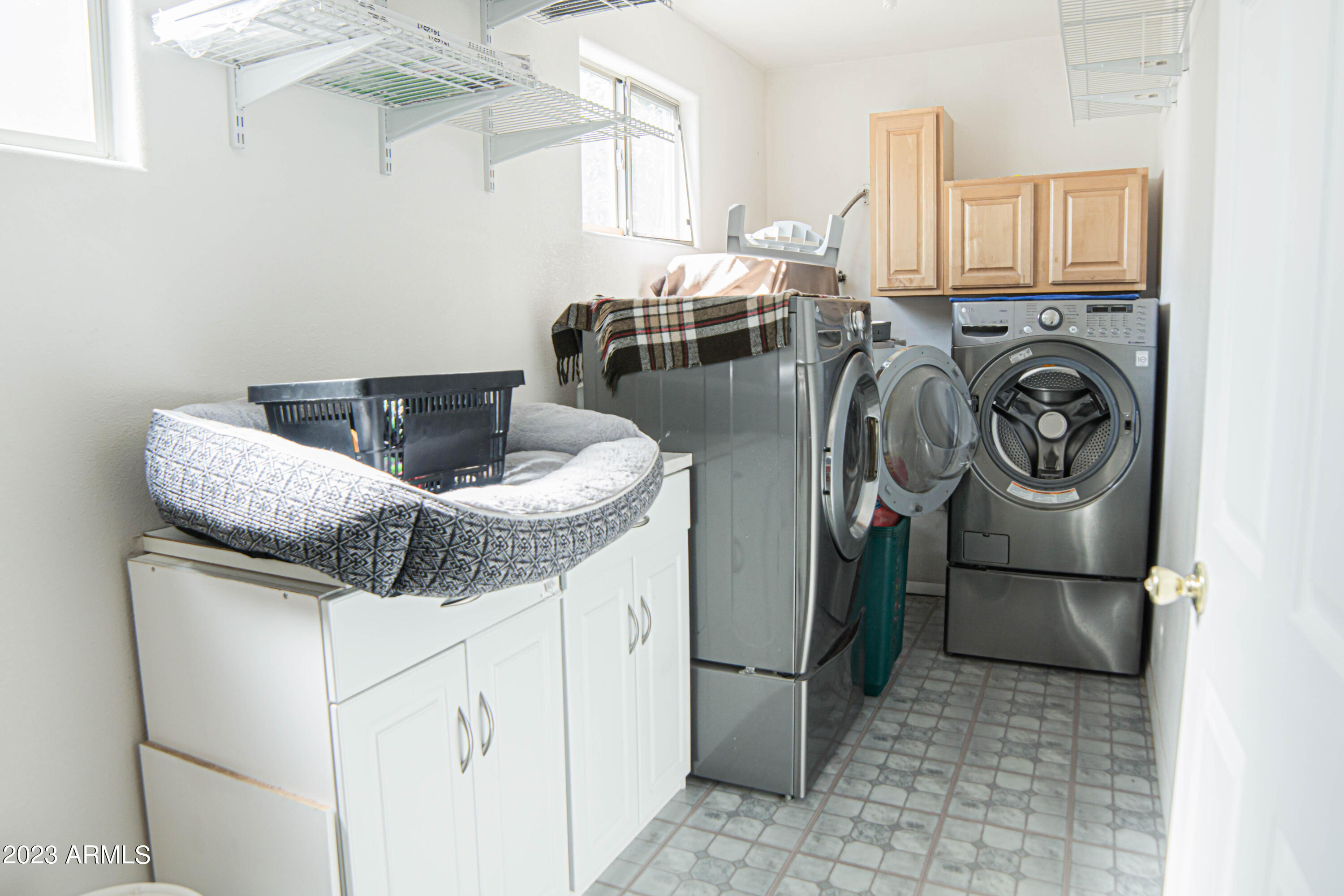 2323 West Kathleen Road Phoenix, AZ 85023 - Photo 19 of 55 (19) Laundry