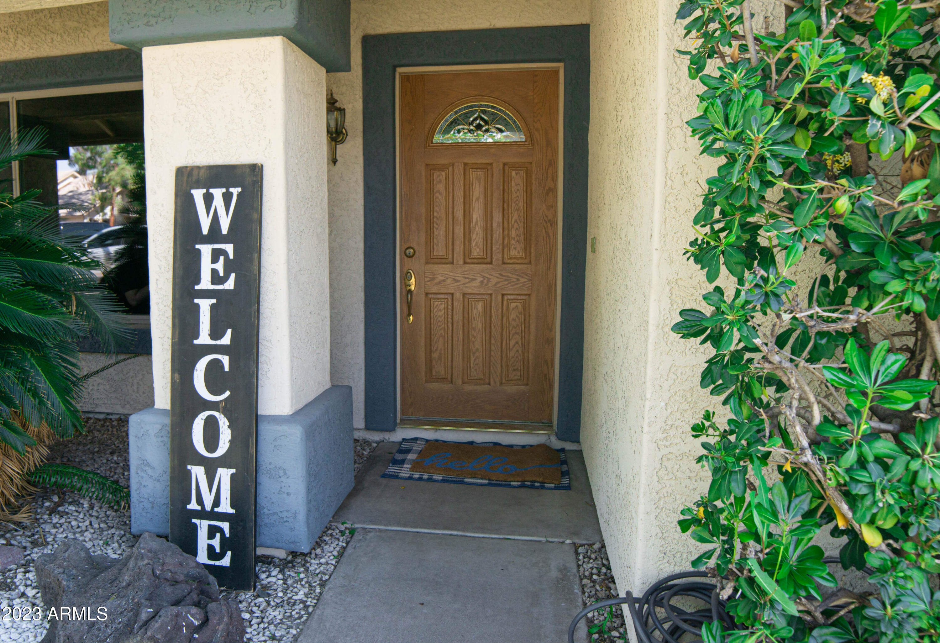 2323 West Kathleen Road Phoenix, AZ 85023 - Photo 4 of 55 (4) Front Door