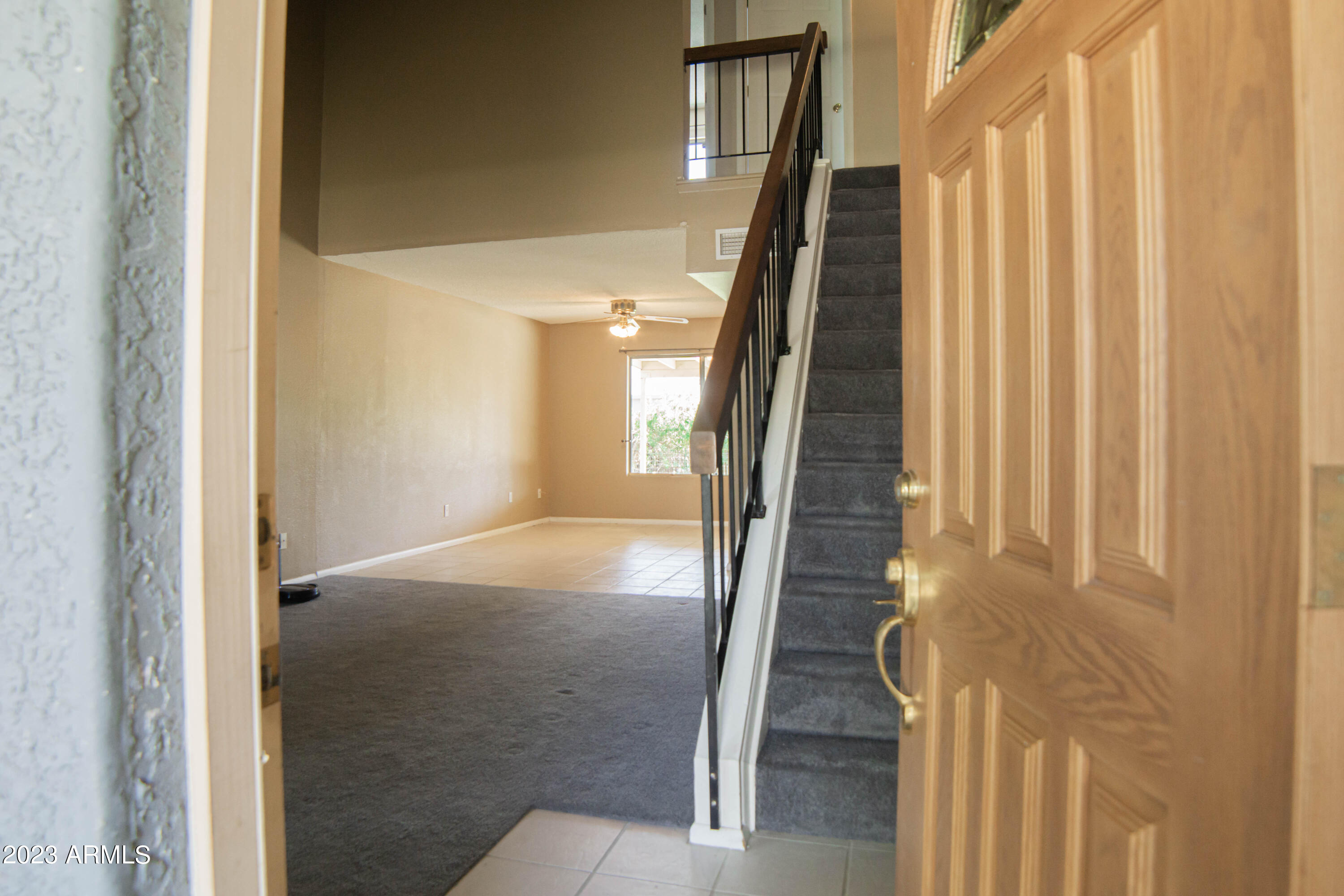 2323 West Kathleen Road Phoenix, AZ 85023 - Photo 5 of 55 (5) Front Door Open