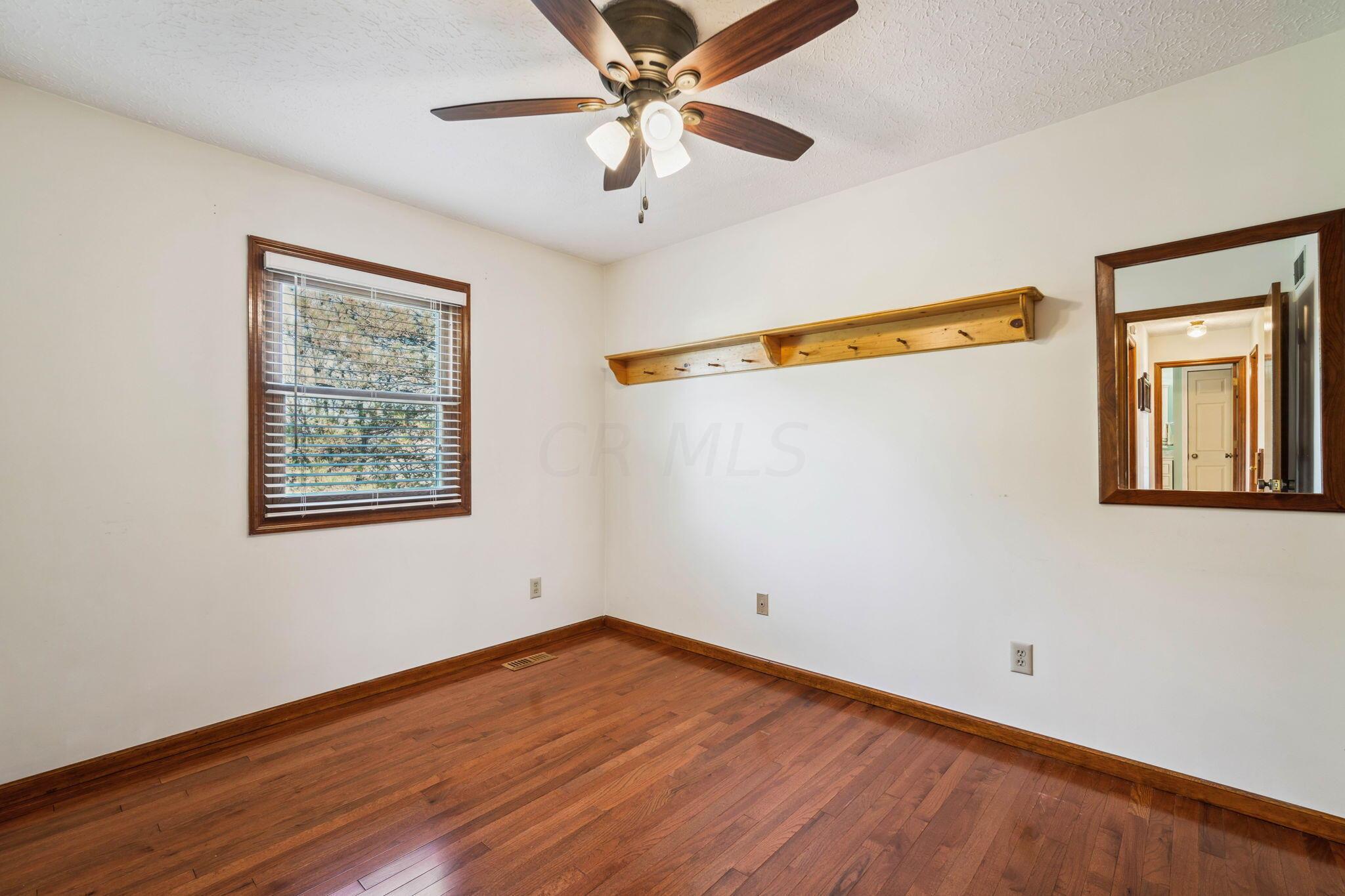 2812 Cooper Ridge Road Columbus, OH 43231 - Photo 23 of 52 Bedroom 2