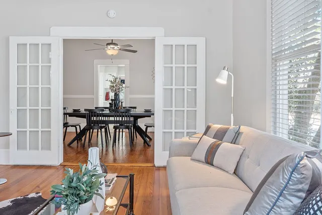 $475,000 | 909 Hudgins Street, Smithville, TX 78957