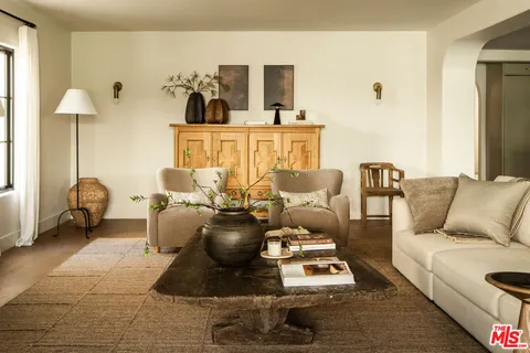 $2,999,000 | 933 South Sycamore Avenue, Los Angeles, CA 90036