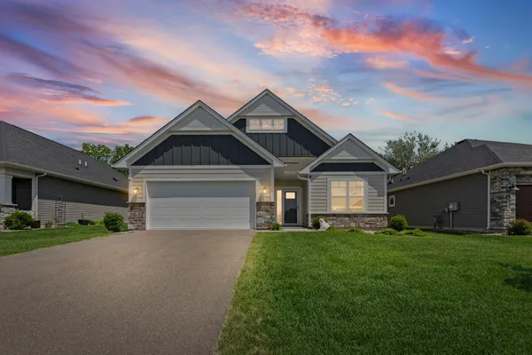$500,000 | 13808 Geneva Avenue North, Hugo, MN 55038