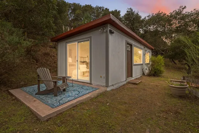 $1,200,000 | 17920 Berta Canyon Road, Salinas, CA 93907