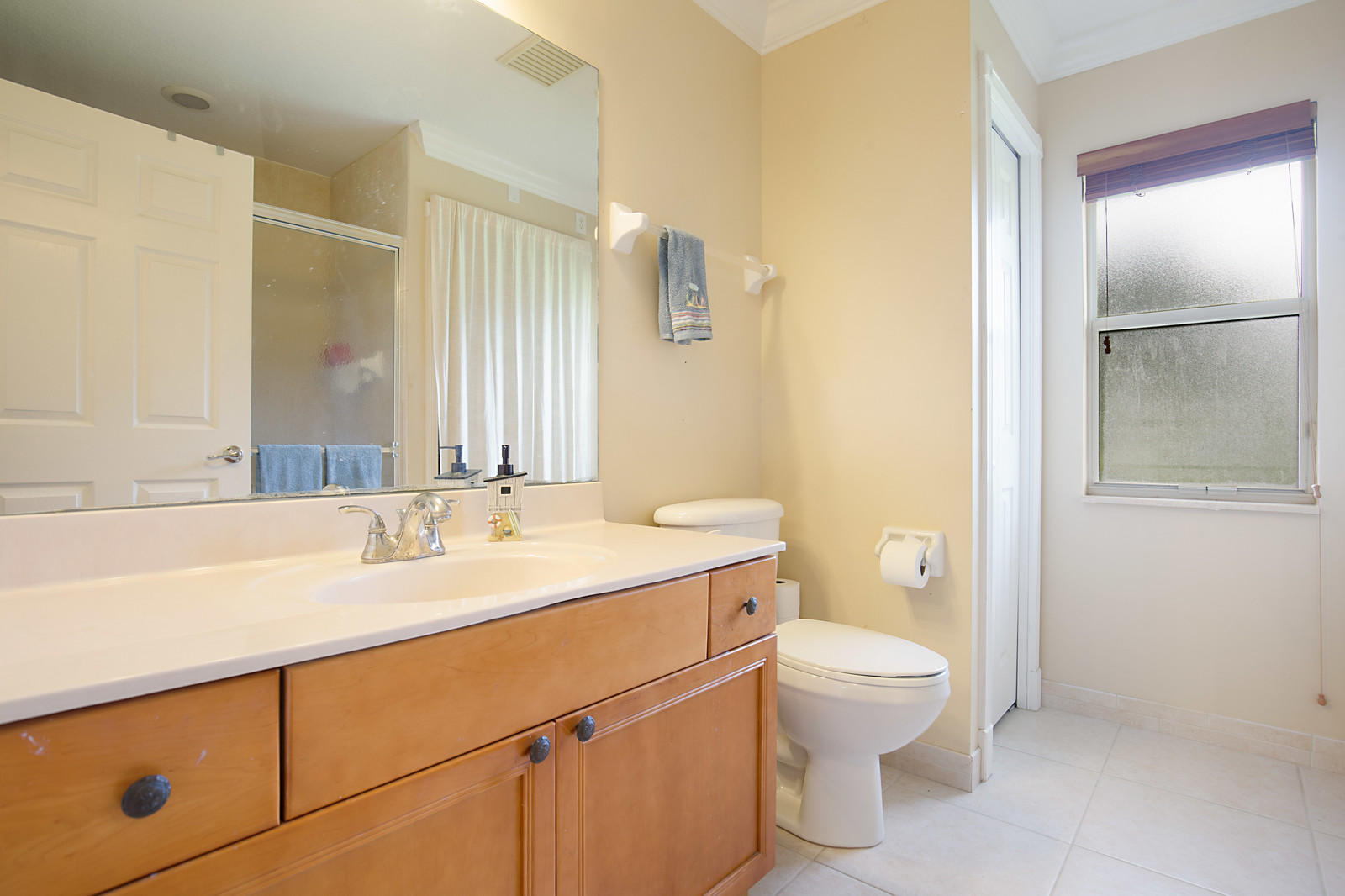 2880 B Road Loxahatchee, FL 33470 - Photo 30 of 52 COTTAGE BATHROOM