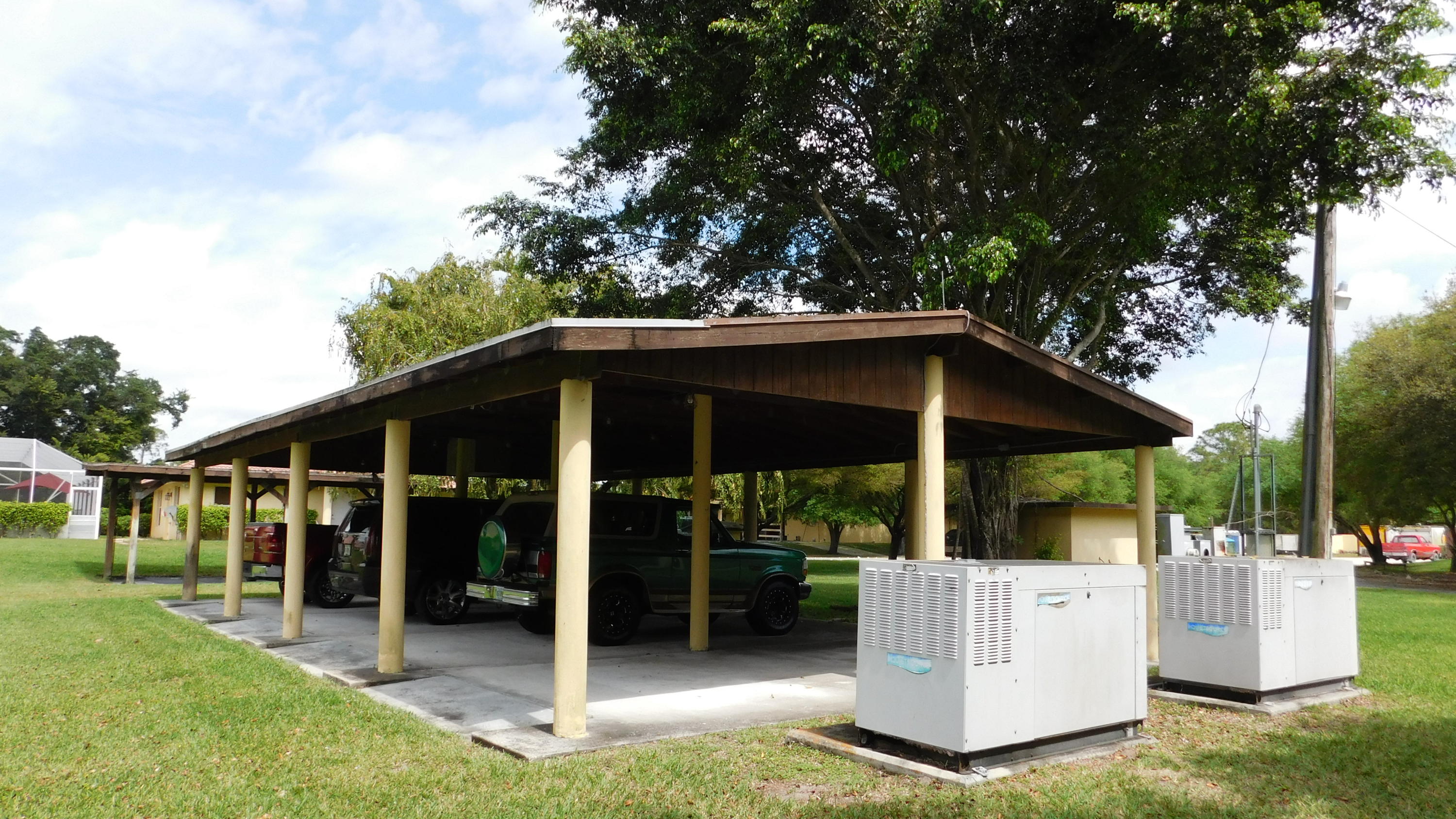 2880 B Road Loxahatchee, FL 33470 - Photo 40 of 52 4 CAR CARPORT