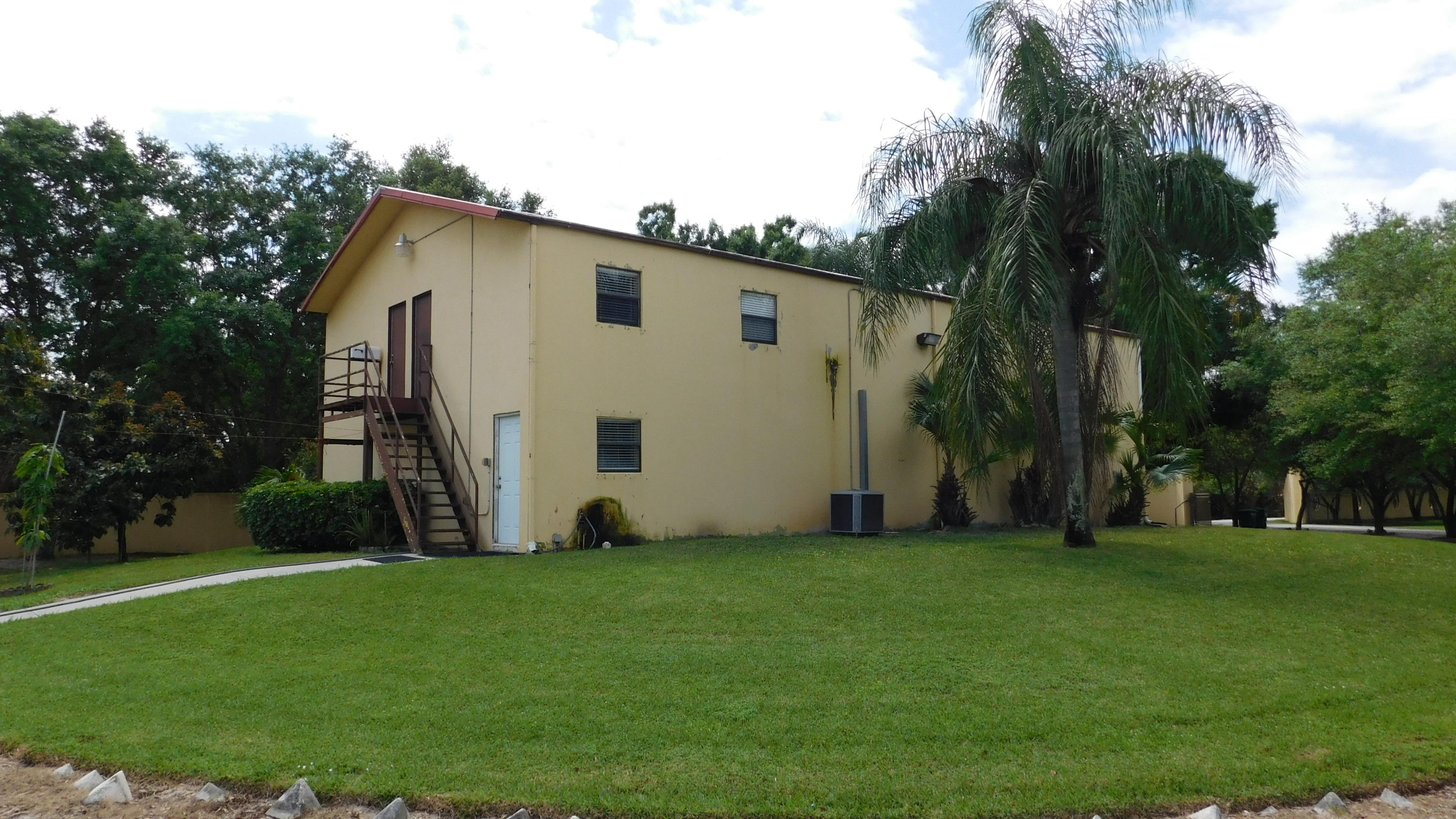 2880 B Road Loxahatchee, FL 33470 - Photo 42 of 52 2 STORY BUILDING