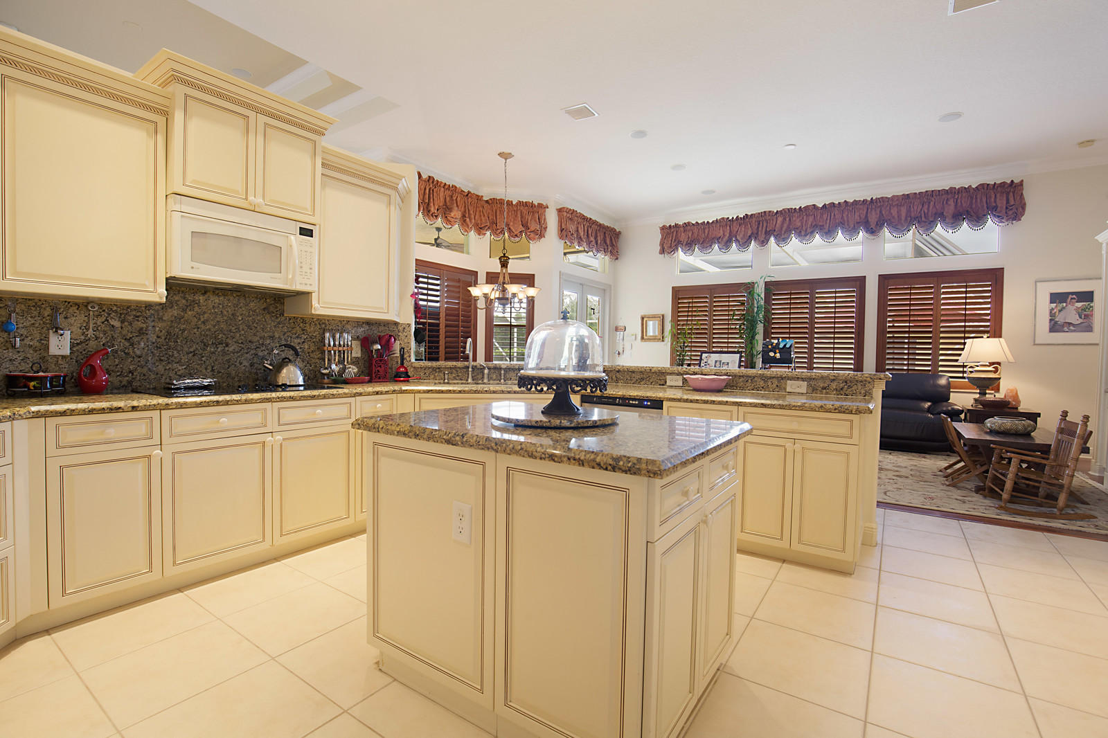 2880 B Road Loxahatchee, FL 33470 - Photo 7 of 52 CUSTOM KITCHEN