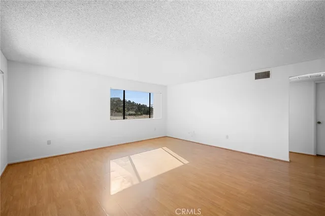 $2,450 | 1004 East Garfield Avenue, Unit 8, Glendale, CA 91205