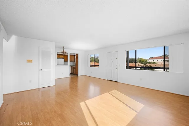 $2,450 | 1004 East Garfield Avenue, Unit 8, Glendale, CA 91205