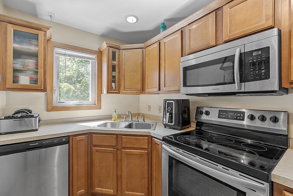 17 Foss Road Gardner, MA 01440 - Photo 13 of 28 Gallery Image 13