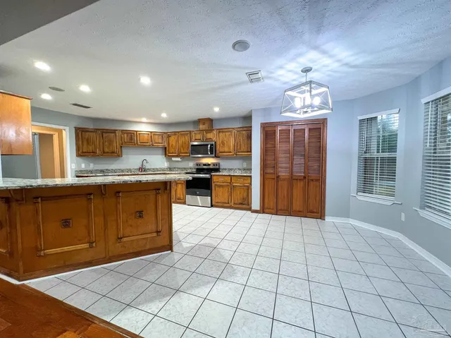 $2,250 | 7342 Wymart Road, Pensacola, FL 32526